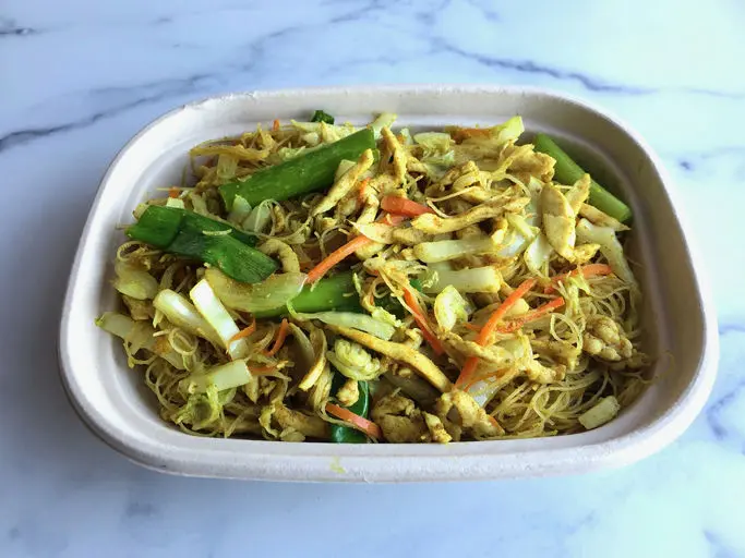 Singapore Rice Noodles (Mei Fun) with Chicken, view 3